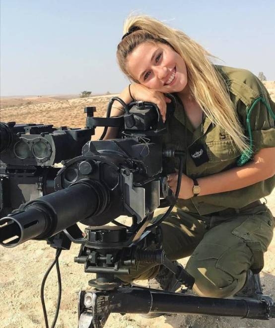 Beállt a seregbe a bébi