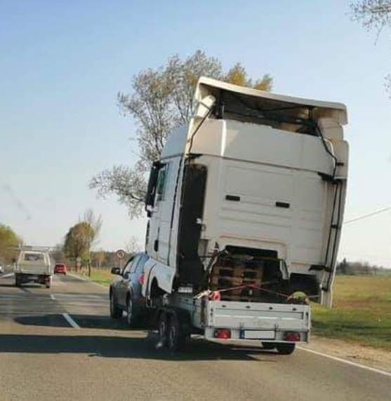 Úton a Szállító 😮