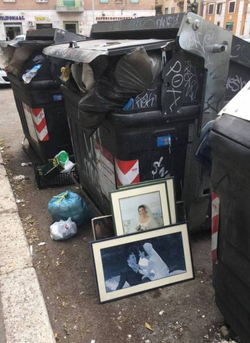 Valami véget ért...