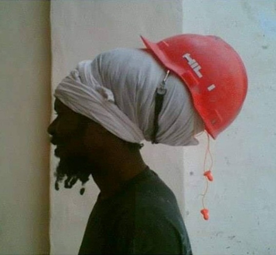 Amikor nem mondasz le a hosszú hajadról, de melózni azért kell!