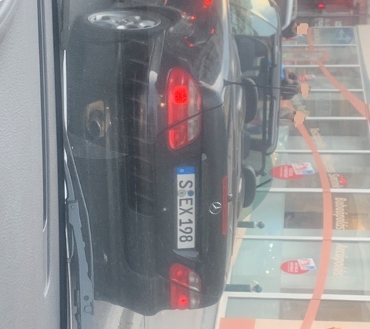 A Margit körúton lőtték nekünk a nap rendszámát