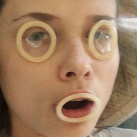 Szűzlány az első randi előtt...