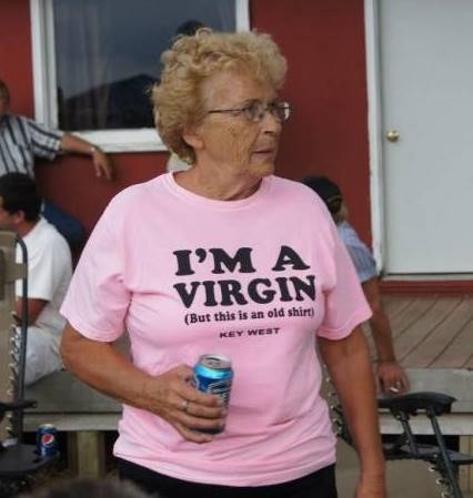 Szűz vagyok, de ez egy régi póló...