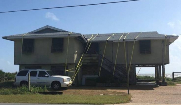 Sokan így védekeznek Floridában a hurrikán ellen