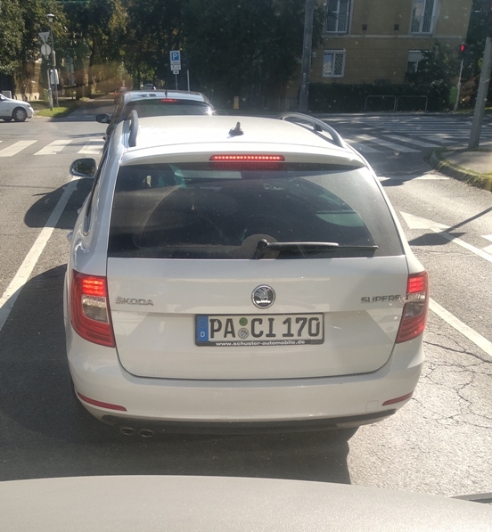 Óbudán járt egy lószállító