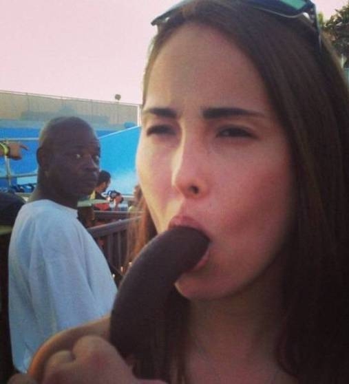 Kokerónak már biztos beindult a fantáziája 🙂