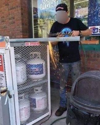 Jose Armando első munkanapja