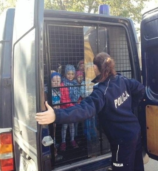 Amikor a tökfőzelék elleni ovis tüntetés, kissé elfajul