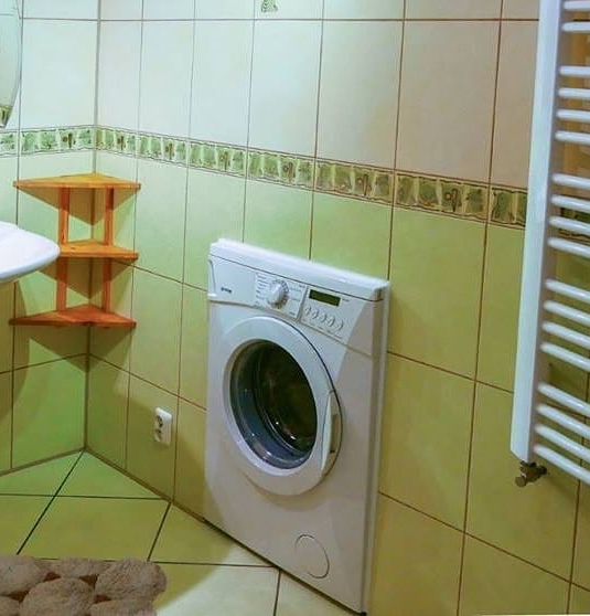 Szerencsére nem felültöltős