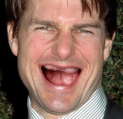 Köszi a bejglit nagyi, de legközelebb kérlek szemüvegben pucold a diót!