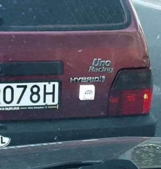 Retteghetnek a hybrid hajtású autók