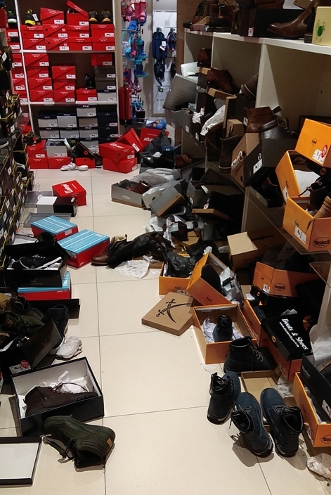 50%-os leárazás egy németországi cipőboltban