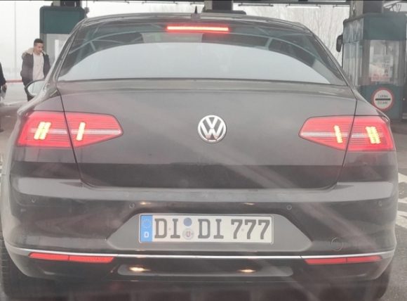 Eközben a magyar-szerb határon