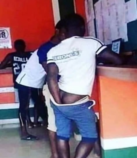 Vele egy vírusmentes időszakban sem szívesen fognék  kezet